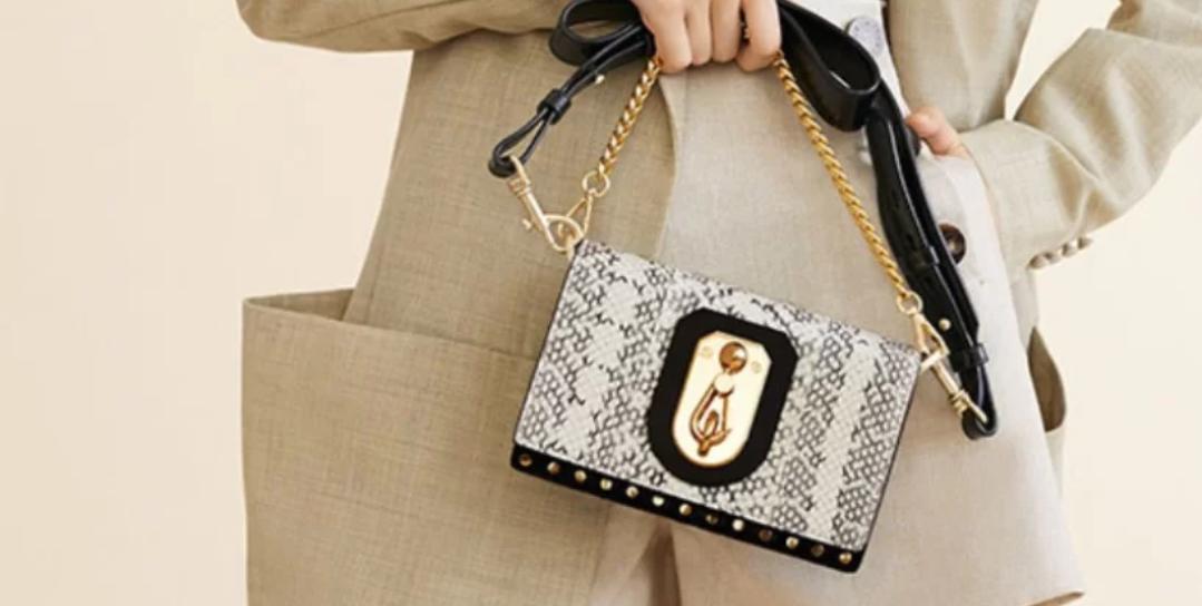 十大入门级轻奢女包千元下,女士小众轻奢品牌包推荐