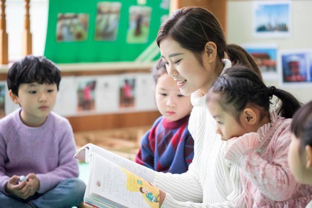 文科类就业前景最好的专业有哪些,文科就业前景好的专业大专学校