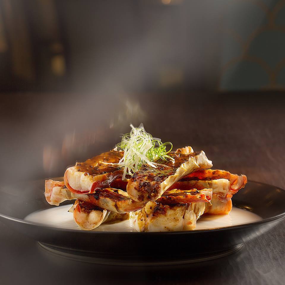 过年美食丰富一家人团圆,全家团圆过大年美味佳肴很丰盛