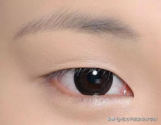 怎么画眼妆又简单又干净单眼皮,单眼皮新手眼妆怎么画显大又干净