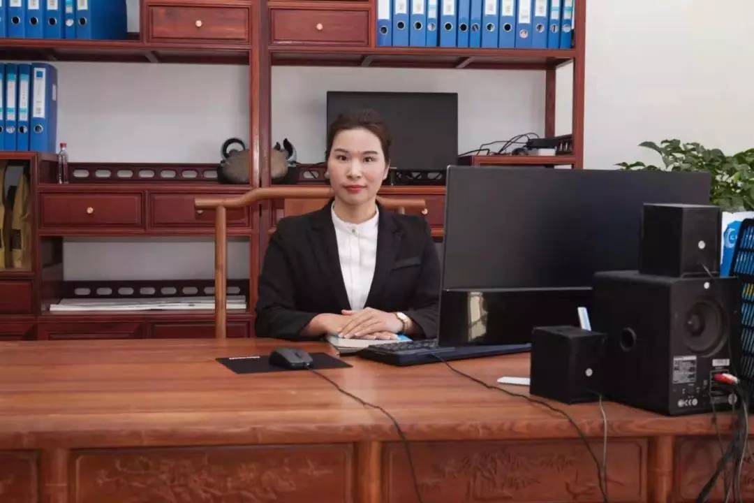 同行们都在远观的一个项目，成为她每月多入10万的利器