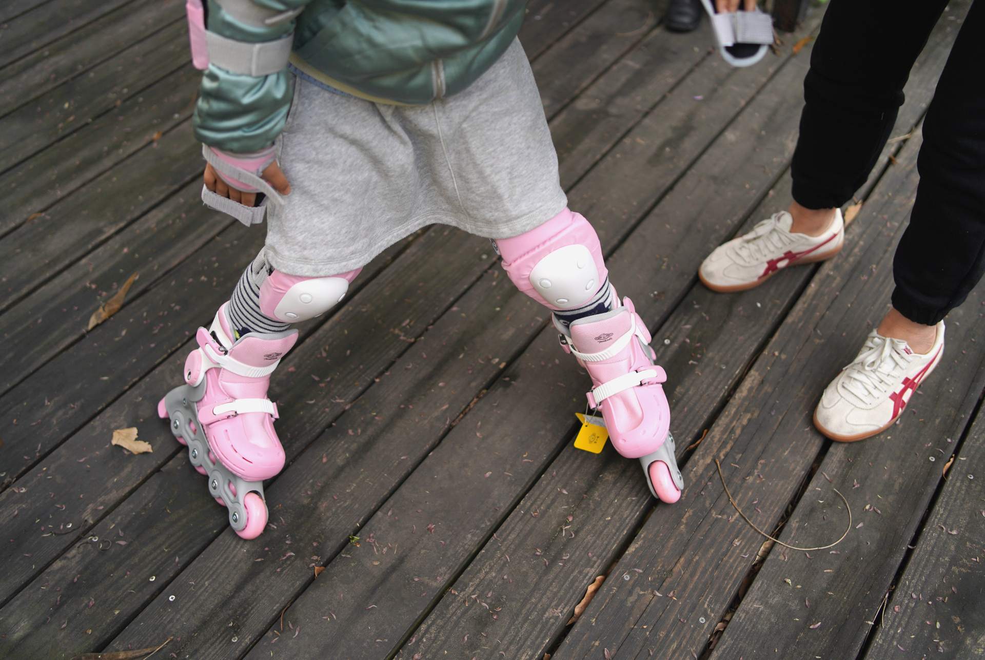 柒小佰儿童轮滑护具,柒小佰轮滑推荐