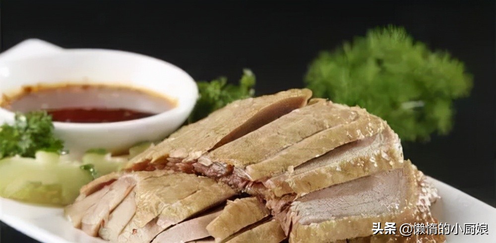 南京盐水鸭咸香蘸汁,正宗南京盐水鸭做法小视频
