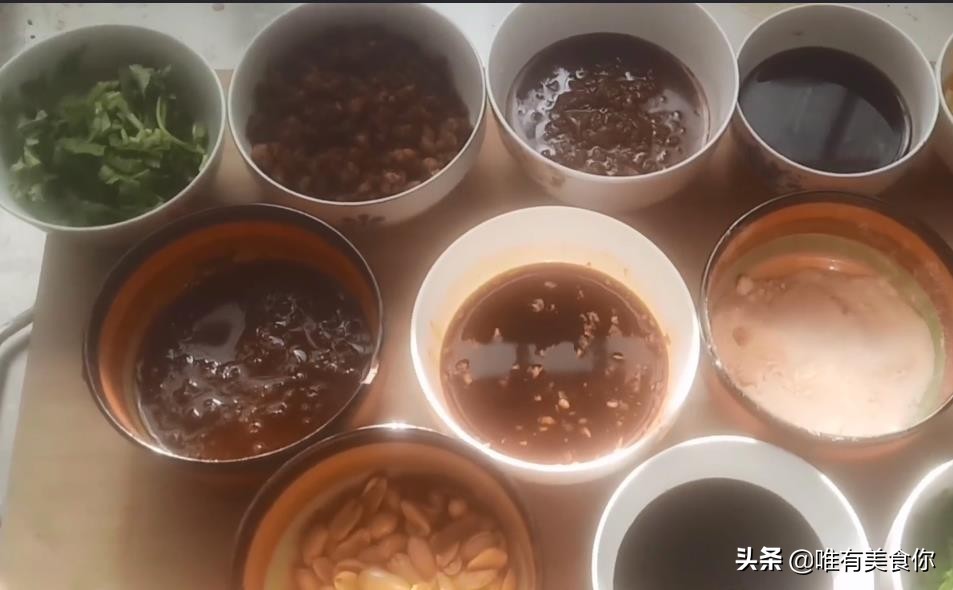 广受好评的酸辣粉加盟,正宗酸辣粉做法加盟