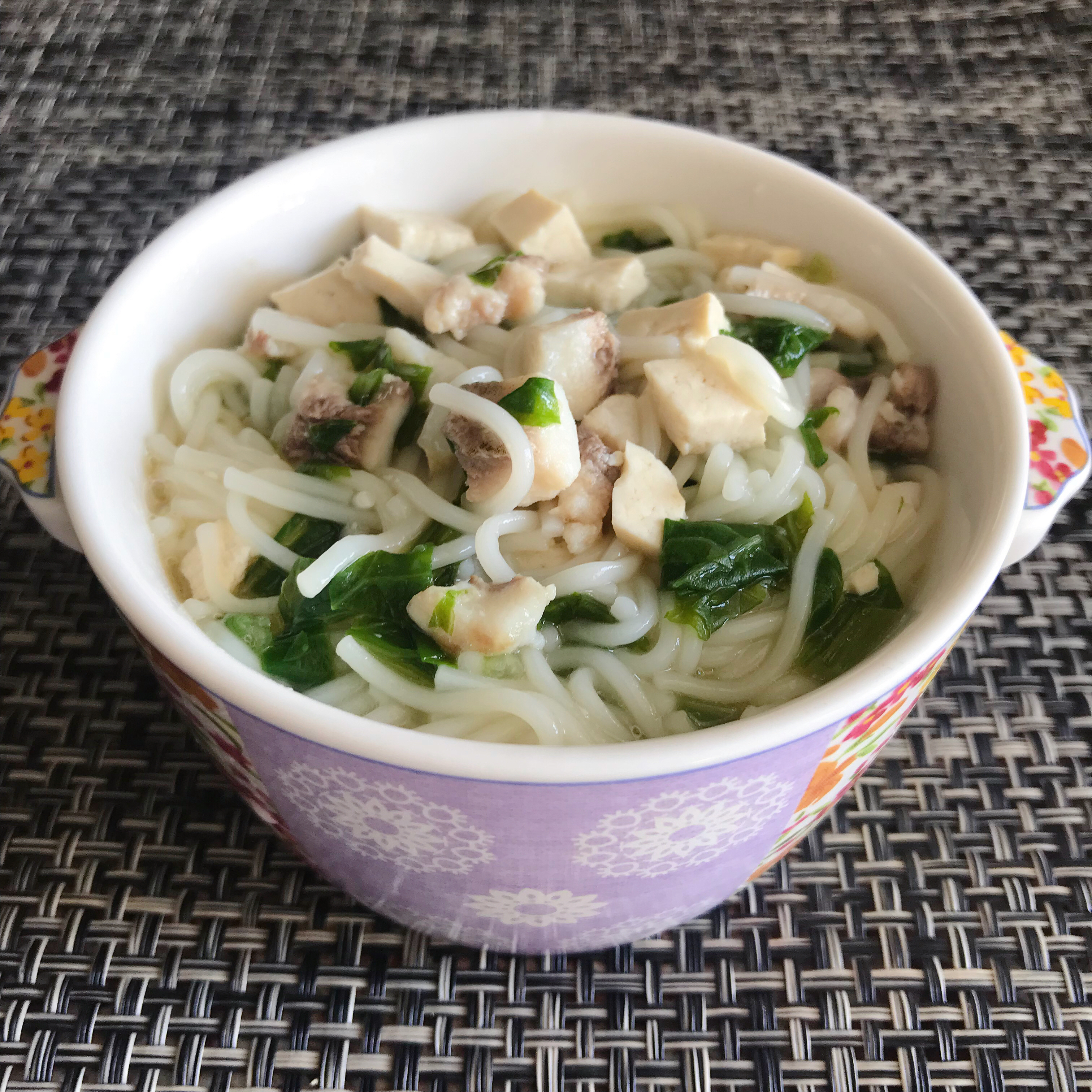 一份营养合理的一日食谱,学生营养餐一日食谱视频