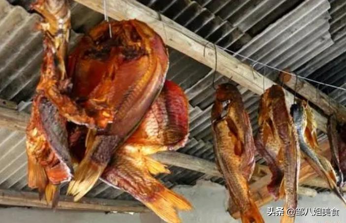 腌腊鱼洗好还是不洗好,腌腊鱼要洗干净吗