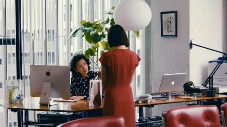 一个人在办公室的工作,静静地一个人工作