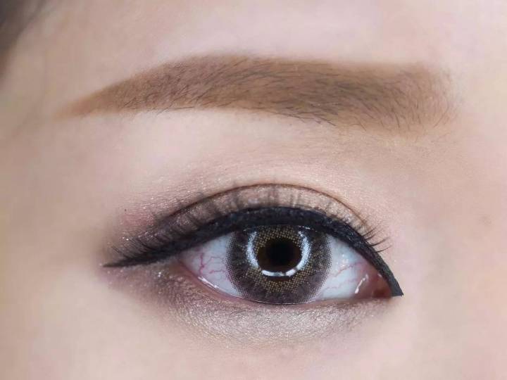 量子磁石假睫毛视频,量子假睫毛磁铁