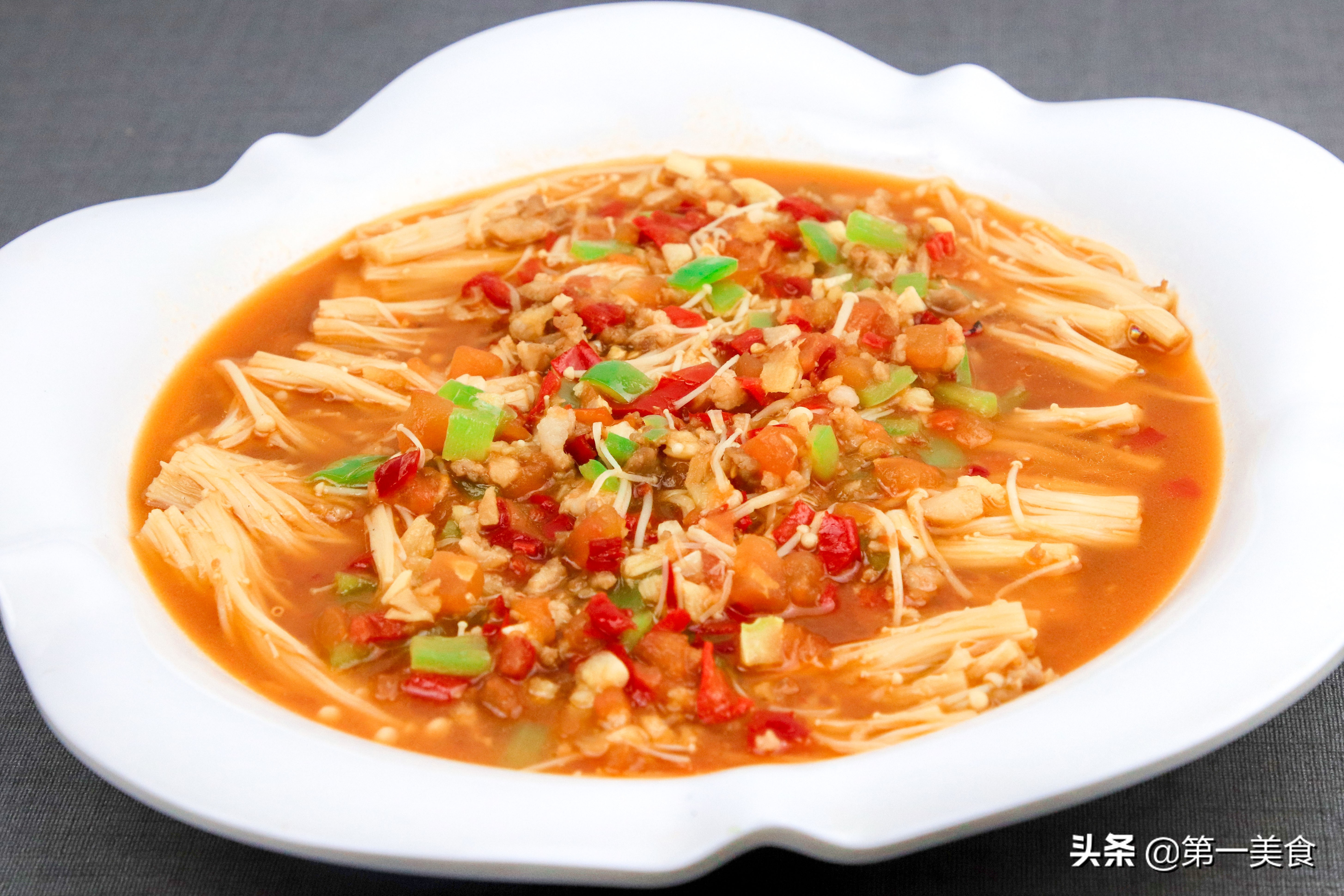 锡纸金针菇万能汤汁教程视频,怎么做最爆辣的金针菇