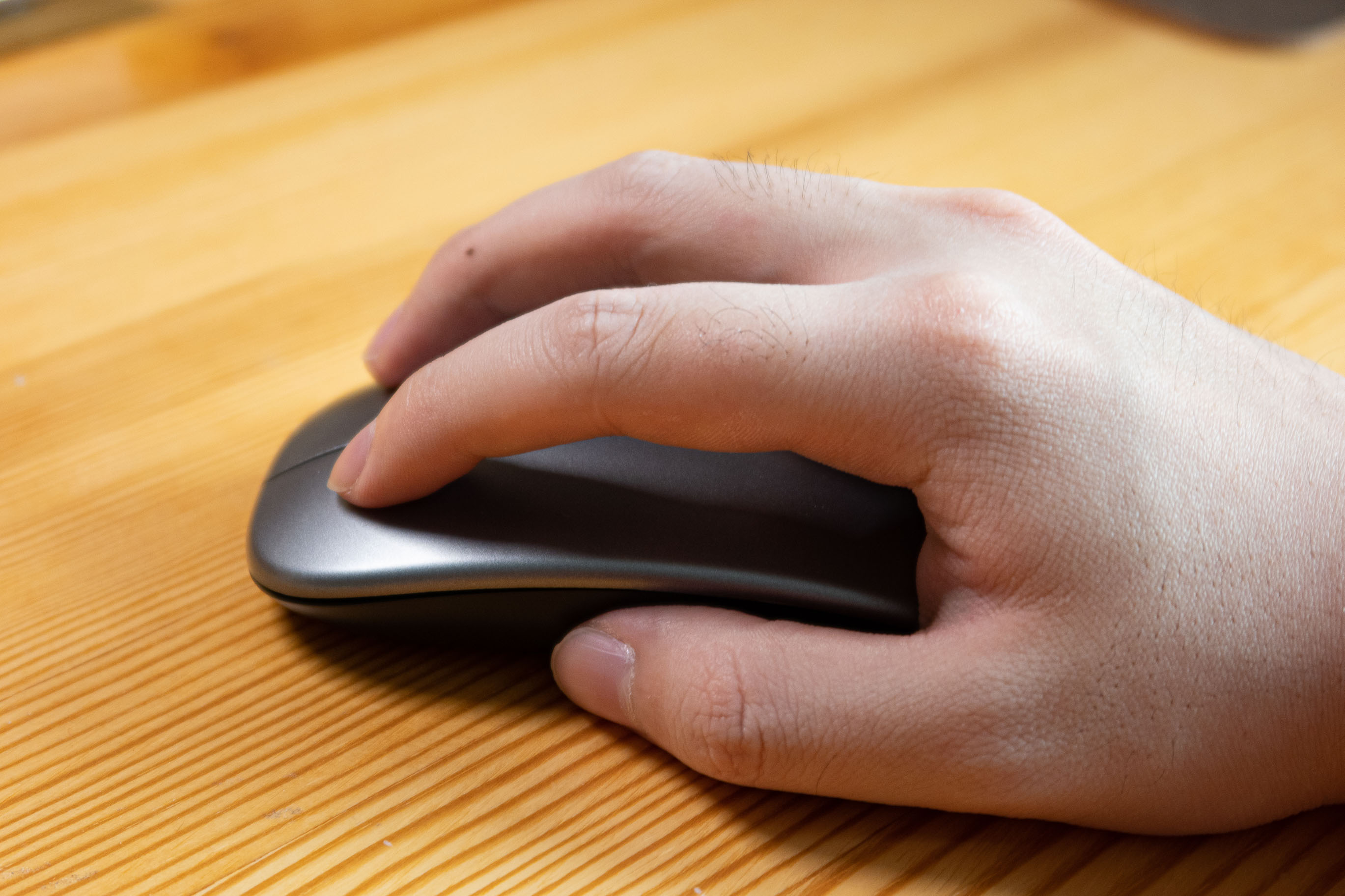 英菲克pm1无线鼠标怎么换电池,英菲克pm1双模鼠标怎么样