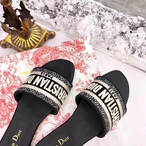 耐看又不磨脚的休闲鞋,又潮脚感又好的鞋