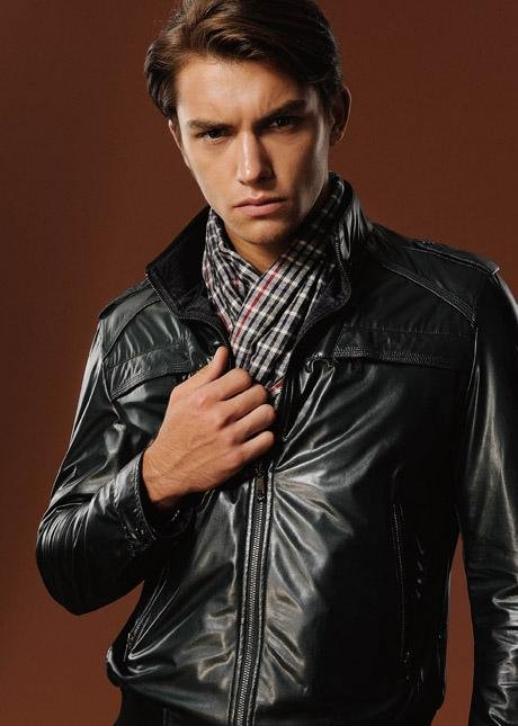 张涵予霸气侧漏,张涵予气质的化身真的好帅