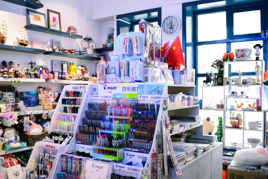 逛遍乌鲁木齐,逛遍全球便宜文具店