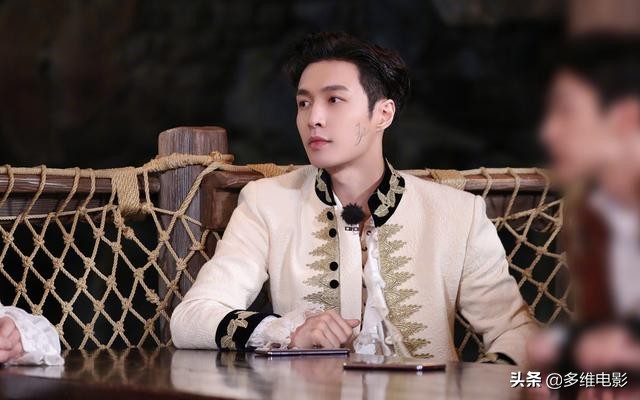 张艺兴第一期为什么离开极挑,张艺兴因档期退出极挑