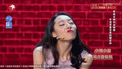 她曾是周星驰电影御用女主角,港片女神周星驰