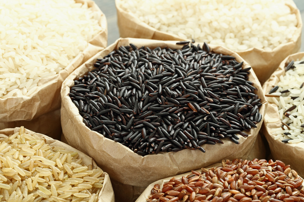 黑米白米减脂,减肥吃的紫米饭是黑米吗