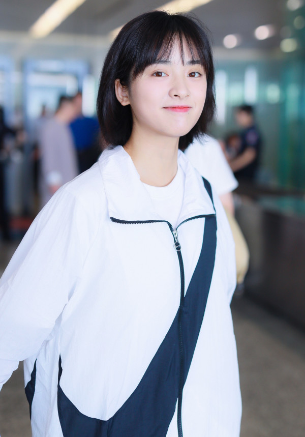 耐克破洞篮球裤,耐克直筒长腿裤