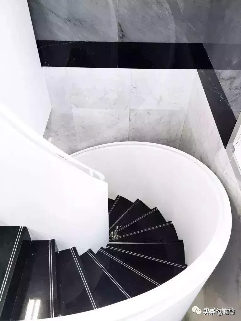 门店大理石楼梯效果图,轻奢大理石楼梯