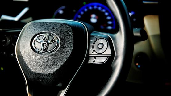 丰田卡罗拉双擎旗舰版试驾,真香定律广汽丰田tnga驾趣体验营