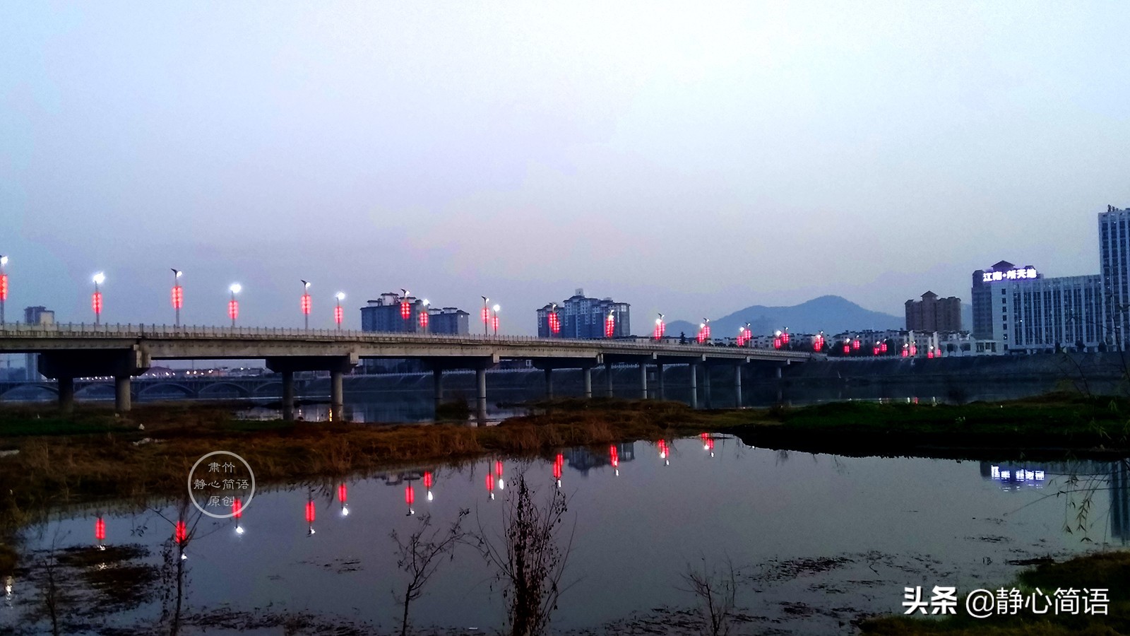 春天在眼前婉约,我们在一朵花前,聆听年少的情丝