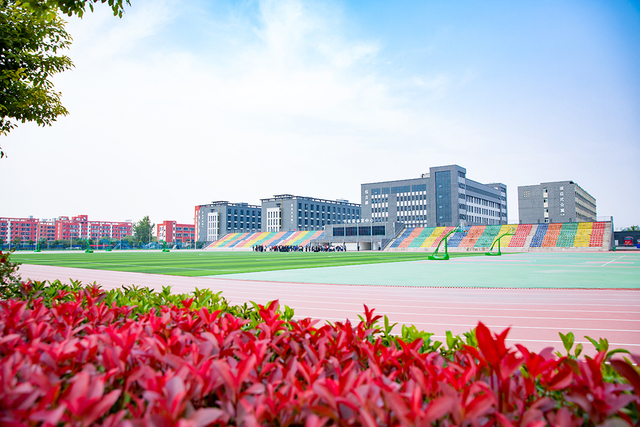 你靠裁员降薪渡难关?2020万茗堂春季万人招聘会逆势而上火热启动