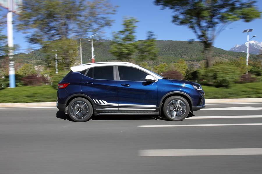 东南dx5和东南dx3区别,东南dx5值不值得买二手车