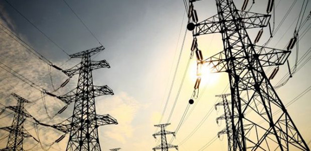 柬埔寨洪森为什么对国王那么尊重,洪森评论柬中友谊