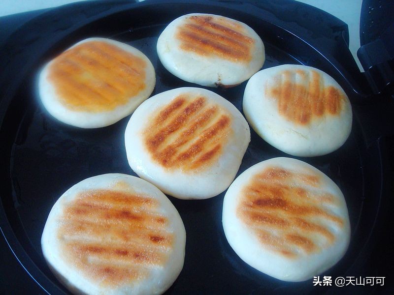 如何做西北香豆子烤饼,香豆子饼子的家常做法
