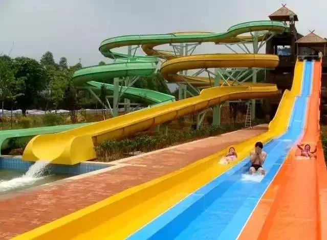 水上乐园天然泳池,水上乐园游泳玩水