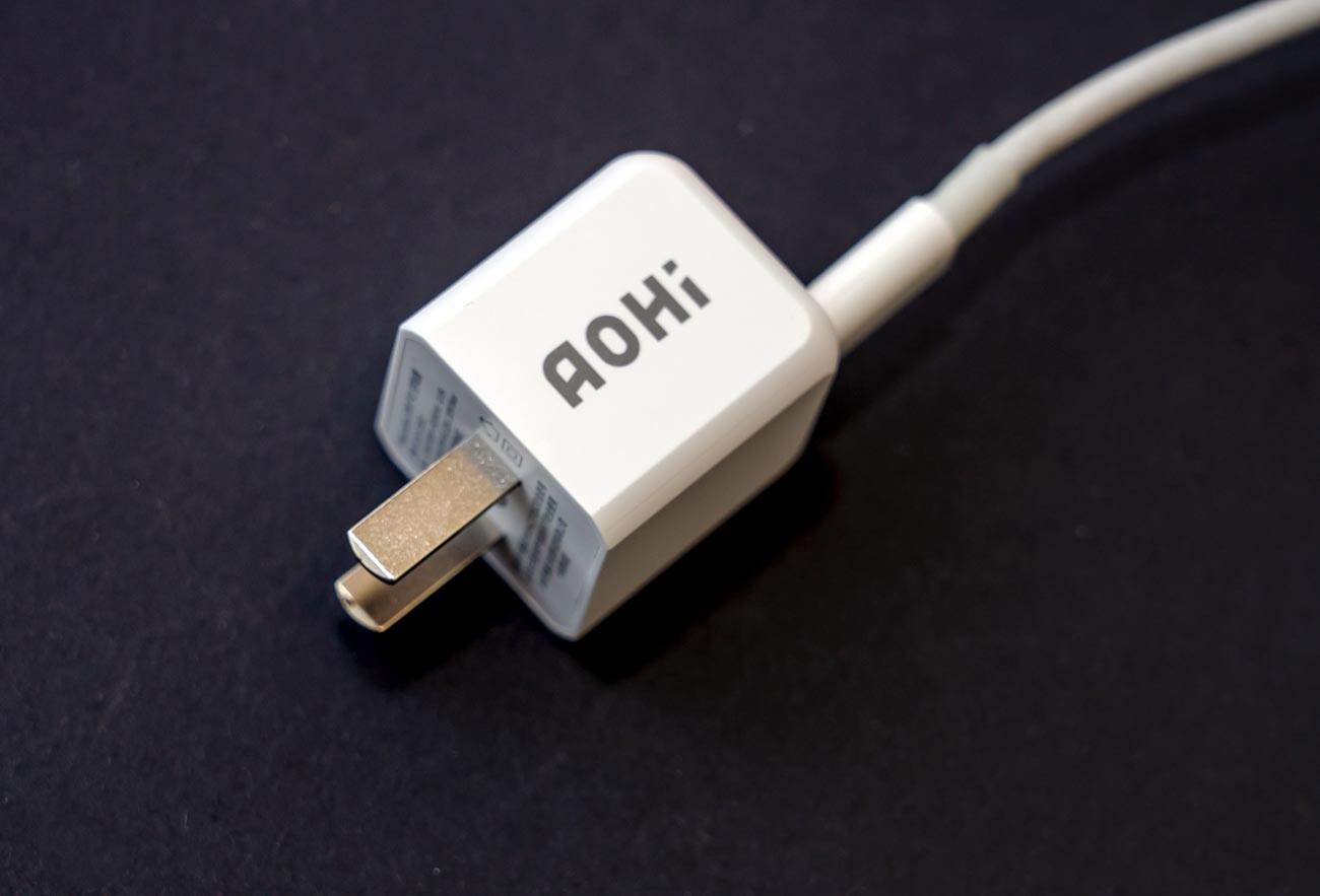 aohi20w氮化镓充电器,aohi30w幻彩快充头测评