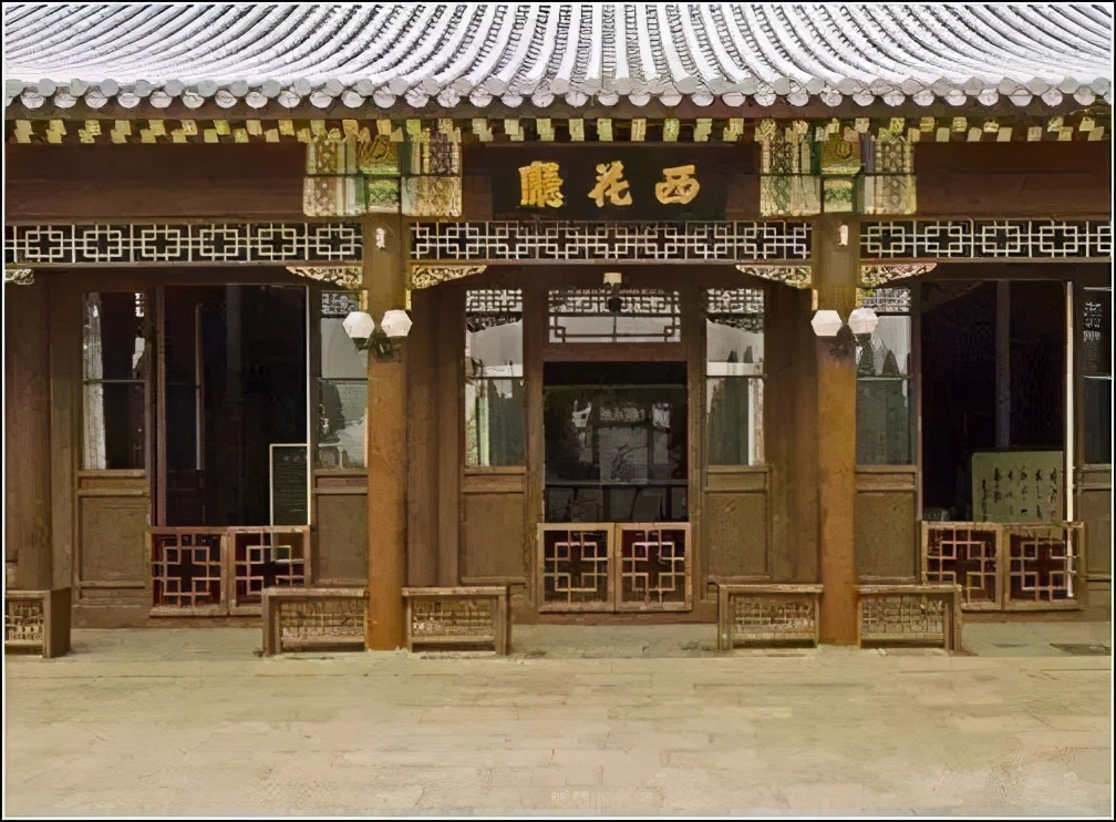 从为中华之崛起而读书到海棠花开，周总理两袖清风殚精竭虑的一生