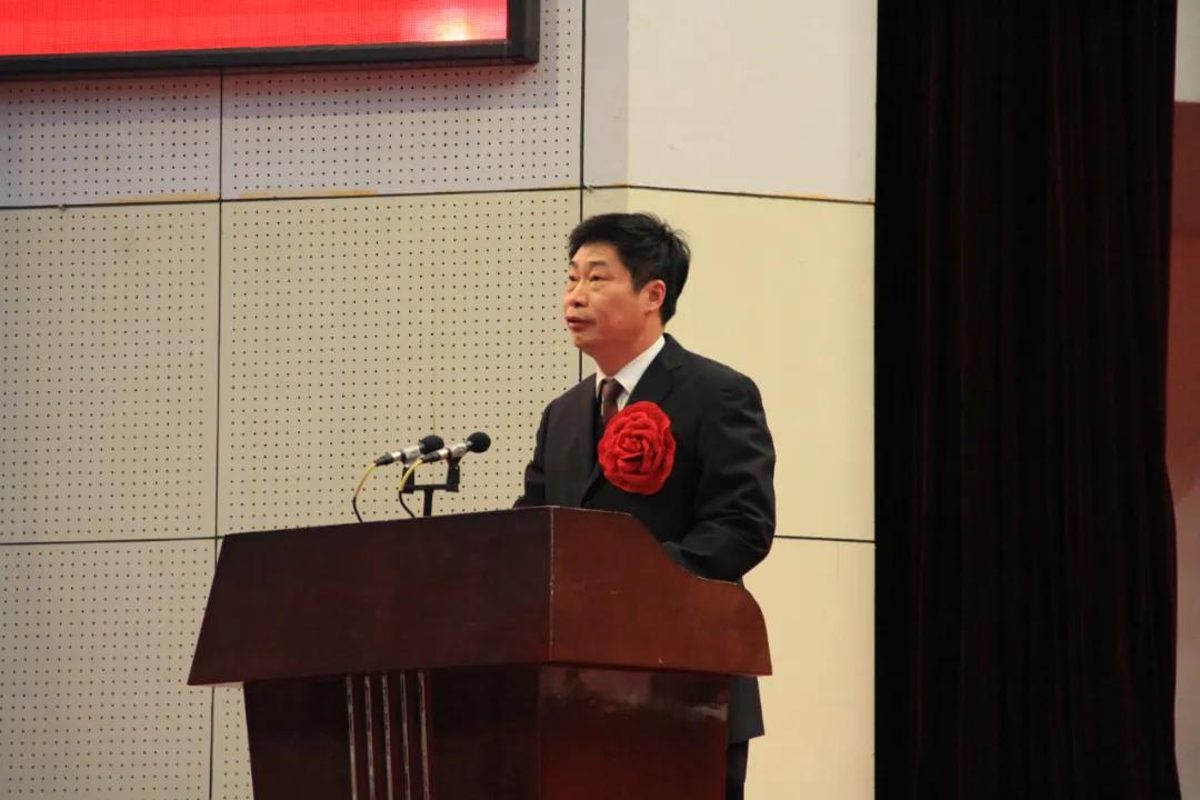 抗疫英雄表彰大会进场,致敬抗疫英雄天门表彰大会视频