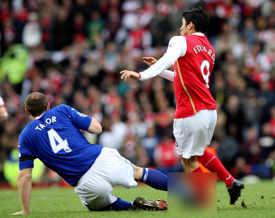 足球史上最恶劣的十大犯规,盘点看着都痛的画面