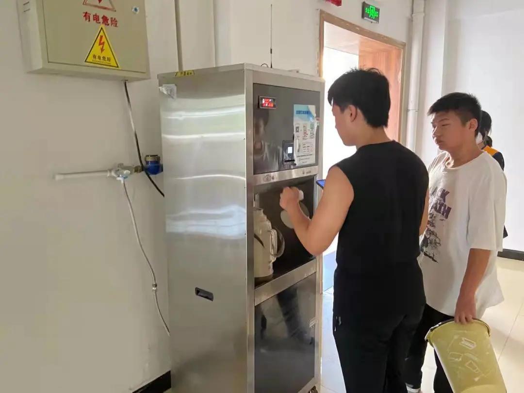 武汉外语外事学院新生,2022年武汉外语外事新生报到