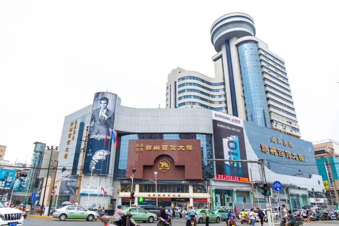 河南博物院九大镇馆之宝杜陵方鼎,郑州商城遗址出土的杜岭方鼎图片