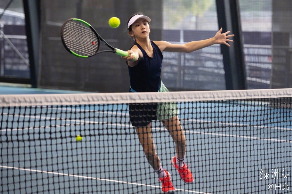 世界冠军对孩子严格训练,世界冠军参加孩子的运动会