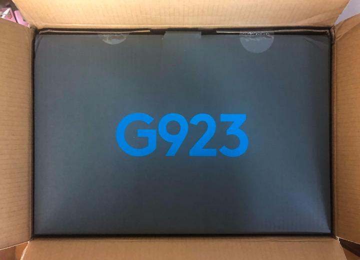 罗技g923力反馈方向盘 (开箱体验罗技g923赛车方向盘)