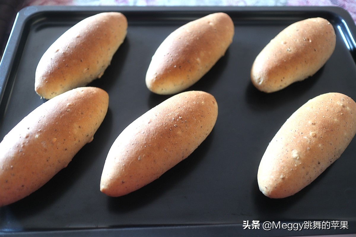 五谷面粉做面包,五谷杂粮营养无糖面包做法