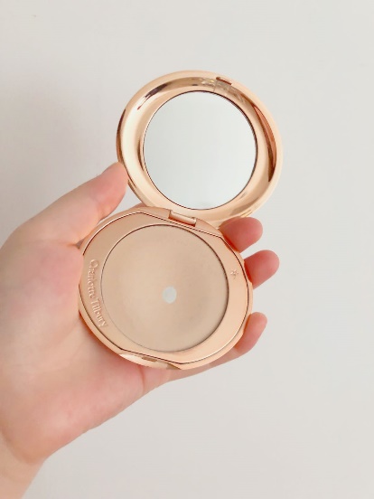 铁皮率最高的4款定妆粉饼推荐,ct粉饼白月光好用还是经典好用