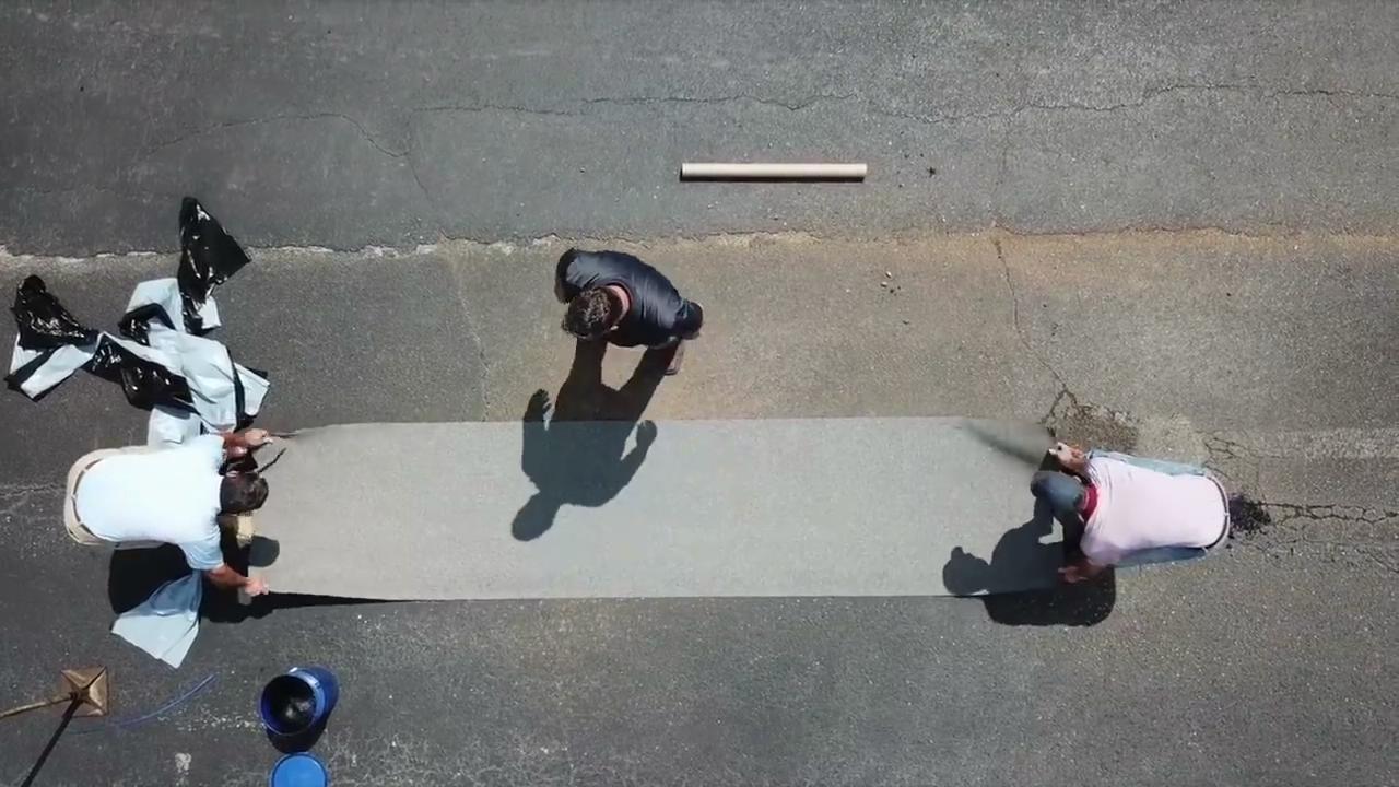 国外打造快速修路神器,国外新发明的路面神器