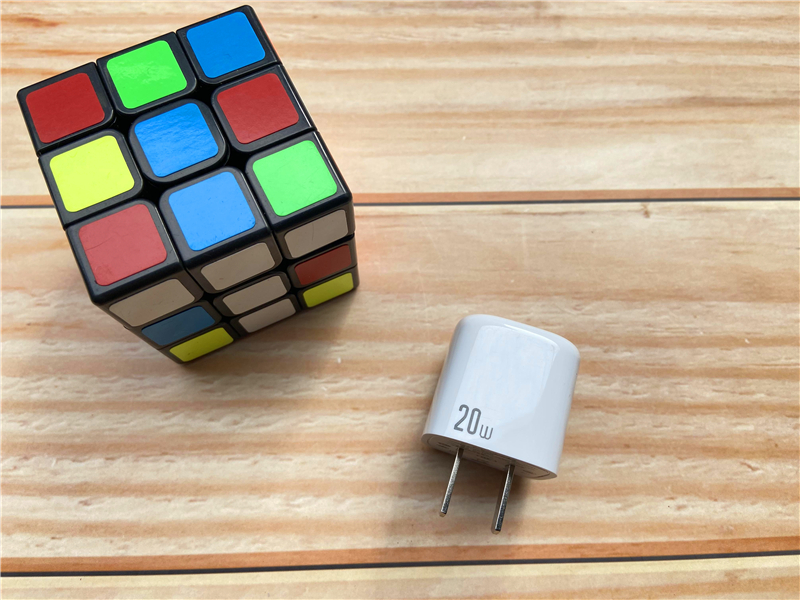 快充迷你小型充电器,麦多多100w氮化镓充电器