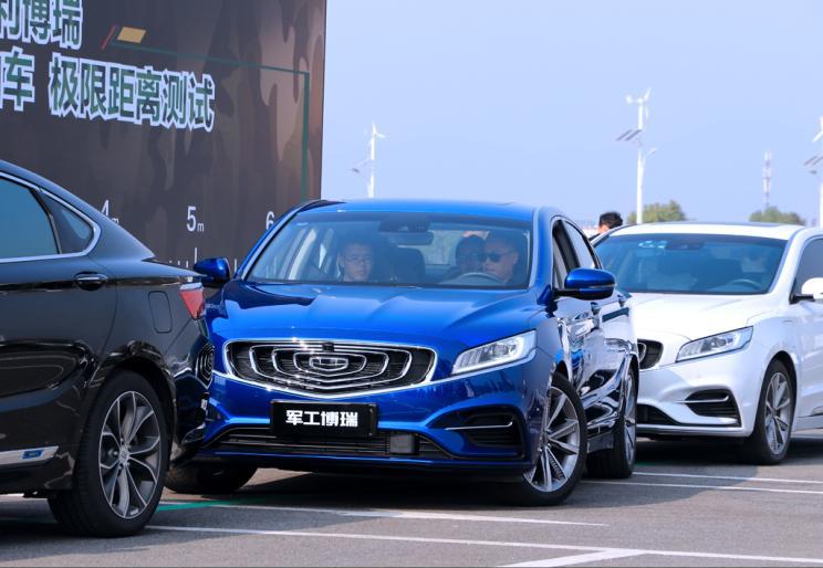 博瑞抗扭强度,吉利博瑞极限8吨重压测试