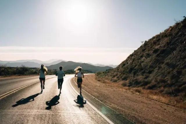 跑步能治好一切烦恼吗,跑步能消除身体疾病吗