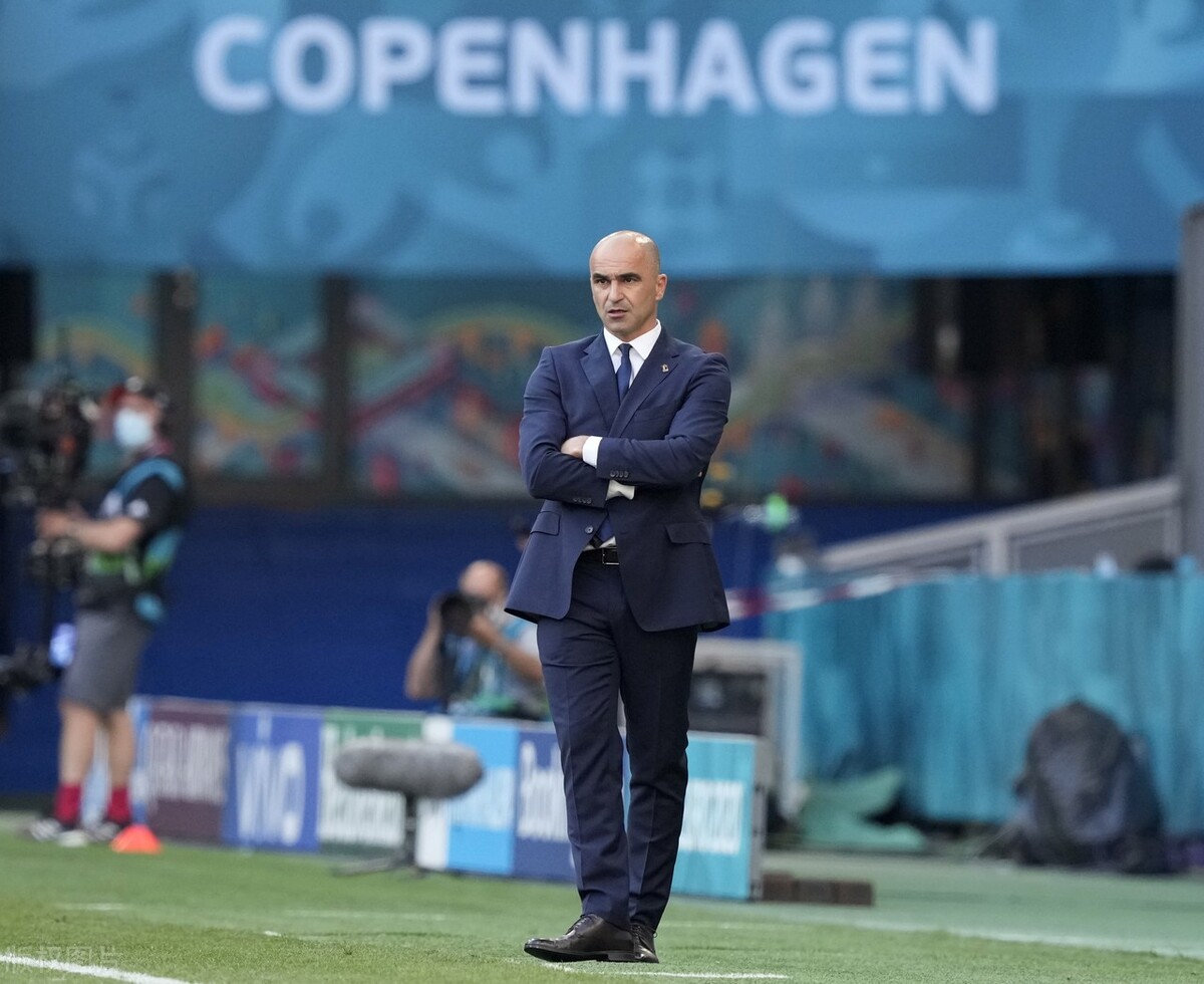 欧洲杯德国主帅勒夫,勒夫个人时装秀