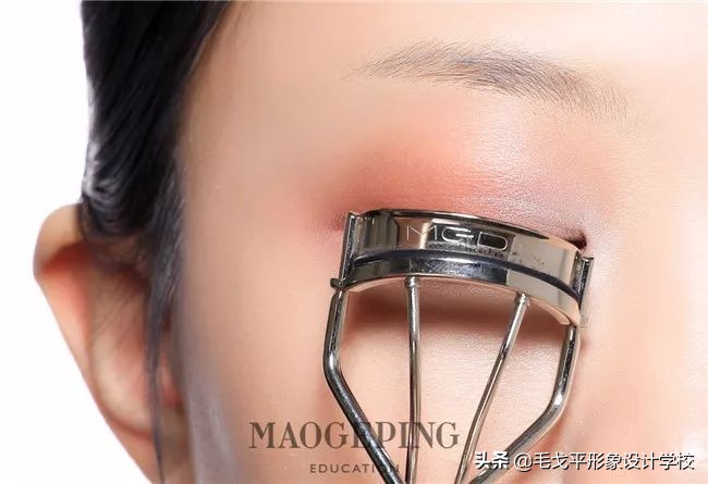 怎样画出大眼妆,如何画出大眼妆