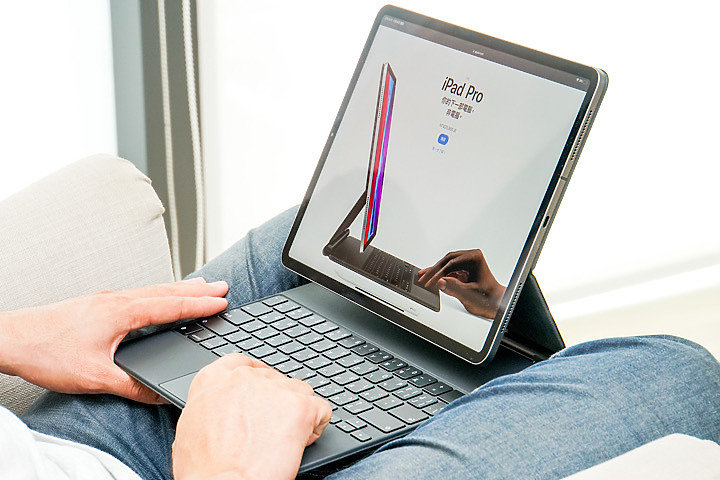 妙控键盘2021款和2020款的区别,妙控键盘开合角度