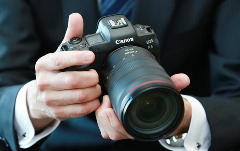 微单相机哪款比较轻便,微单相机对新手来说容易上手吗