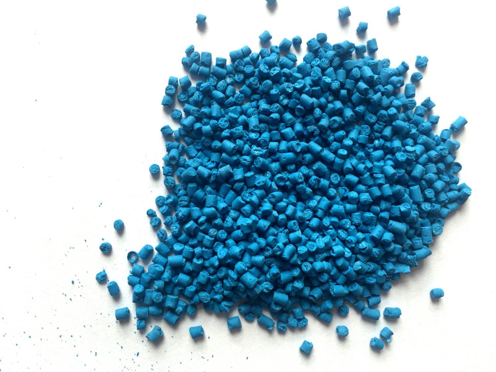 蔬菜上蓝色农药残留是啥,青菜叶上有蓝色东西是农药残留吗