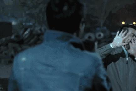 战术手电筒为什么有几种灯光模式,真实的战术手电特点