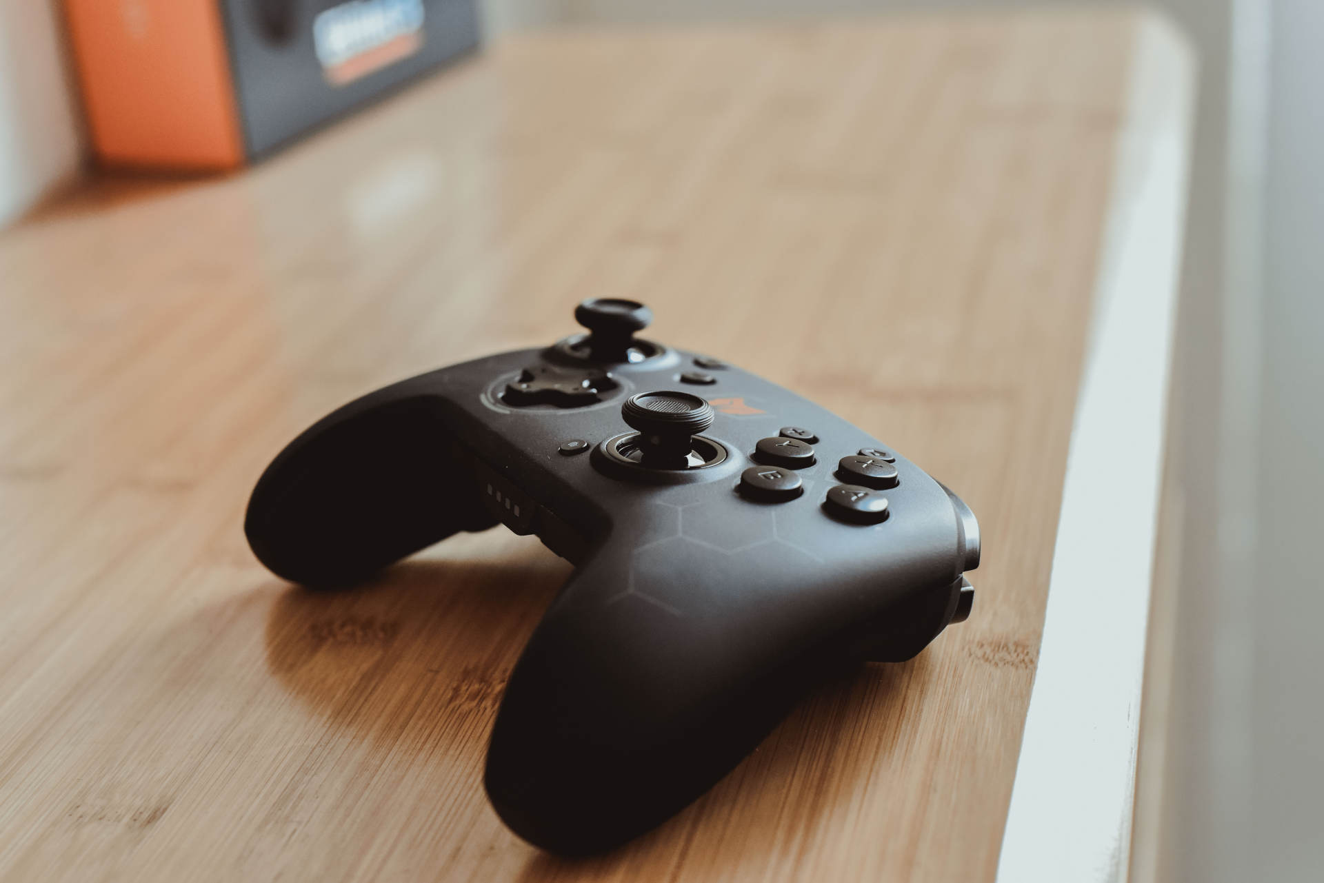 从新手到物理开挂，宏录制+6轴陀螺仪，BIGBIGWON游戏手柄体验